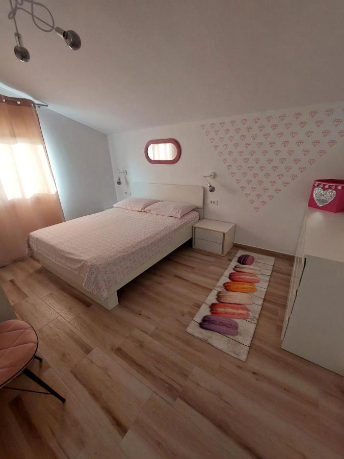 Apartment Mia 2 Banjol Exterior foto